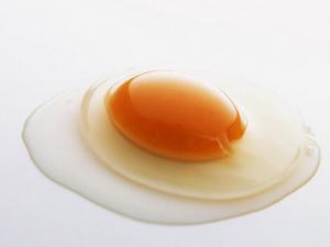 驚人！吃雞蛋黃的危害等同于吸煙？