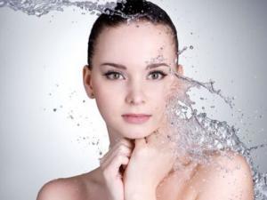 吃完堅果要多喝水-吃什么需要多喝水？