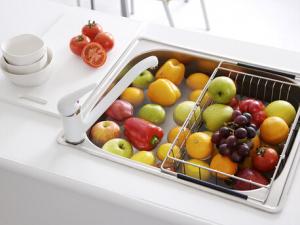 水果怎么清洗才干凈？用淀粉清洗水果