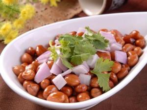 哪些人不宜吃花生?吃花生的注意事項(xiàng)