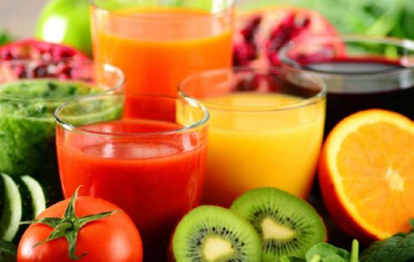 什么時(shí)候喝果汁最好?喝果汁應(yīng)注意的幾個(gè)問題