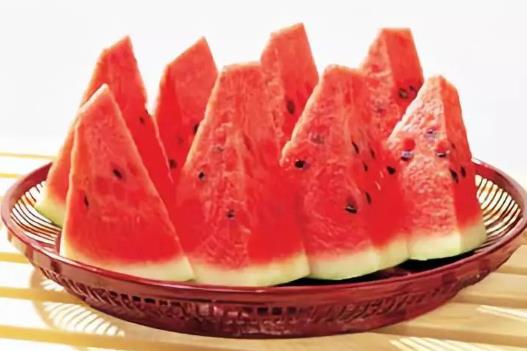 隔夜西瓜怎么吃才健康?西瓜隔夜了放冰箱里的能吃嗎