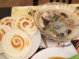 羊肉泡饃怎么做?羊肉泡饃的制作方法