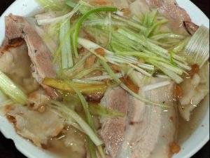 白肉罩火燒哪兒的小吃？河北保定小吃白肉罩火燒