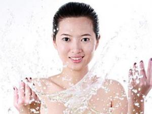 冬季皮膚干燥怎么辦?冬天皮膚干燥吃什么好