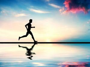 晚上跑步能減肥嗎？晚上跑步好還是早上跑步好