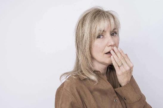 怎么定義更年期?進(jìn)入更年期的癥狀有哪些?