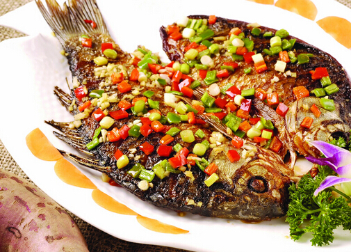 哺乳期可以吃鯽魚嗎?鯽魚的做法