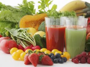 臉上有斑點怎么辦？臉上長斑吃什么好