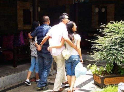 �P�c(di��n)����Ů�˳�܉͵���12��������Դ�������茧(d��o)����