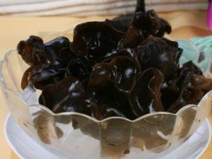 經期可以吃黑木耳嗎?經期能不能吃黑木耳