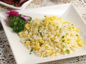 蛋炒飯怎么做好吃？蛋炒飯的做法