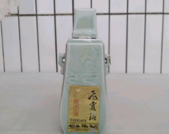 廣東十大名酒排行榜,長樂牌長樂玉液、紅荔牌紅米酒都是老牌子