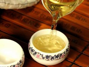 普洱生茶和熟茶的區別-普洱生茶和熟茶的功效