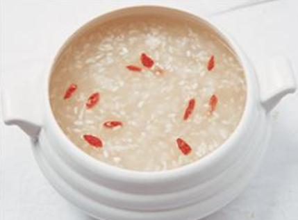 ���׾���ʲô��̎���׾ƵĹ�Ч�����׾Ƶĺ�̎