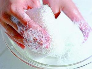 過油餐具怎么清洗干凈？輕松清洗過油餐具