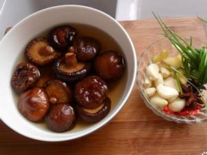 如何泡發(fā)香菇？香菇要泡多長(zhǎng)時(shí)間