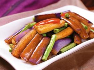 茄子怎么炒不費油？怎樣做茄子不費油