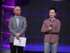 作家王歡上相親節目《非誠勿擾》送蟒蛇