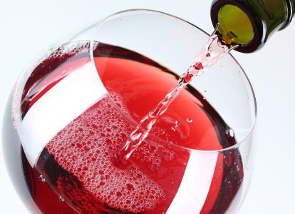 喝紅酒有什么好處？喝葡萄酒的功效與作用