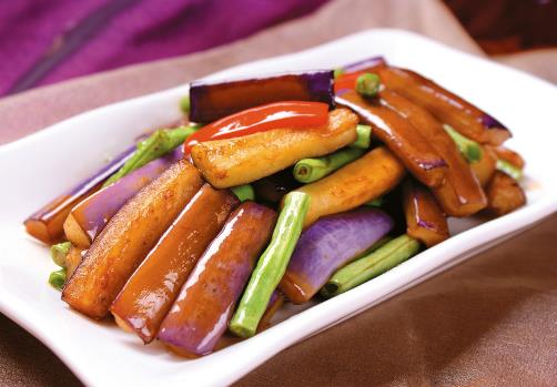 茄子怎么炒不費油？怎樣做茄子不費油