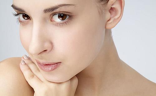 女人下巴長(zhǎng)痘該怎么治療？女人下巴長(zhǎng)痘是什么原因