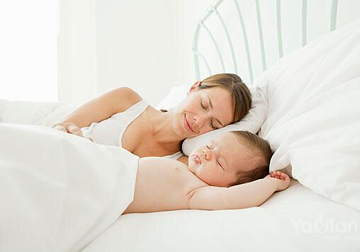 睡覺不枕枕頭好嗎？新生兒需要枕枕頭嗎？