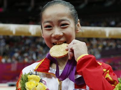 倫敦奧運會中國軍團第33金:平衡木鄧琳琳和眭祿包攬金銀