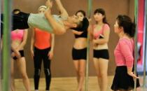 為什么爬樓梯會膝蓋疼？