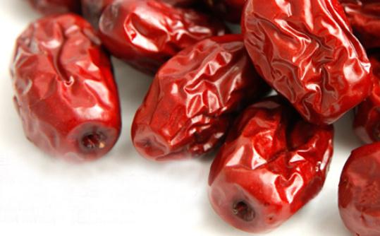 女性吃棗好處多:吃棗讓你面色紅潤