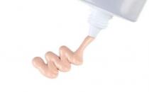 下班脫妝怎么辦？教你完美補妝！