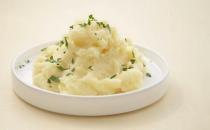 如何去除黑眼圈？土豆面膜去黑眼圈