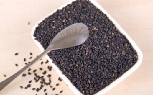 黑芝麻可以黑發嗎？黑芝麻對頭發的功效