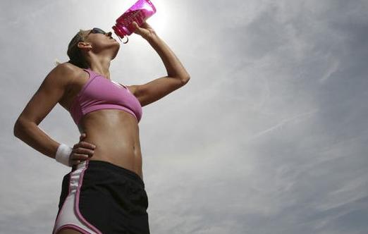 運動后喝飲料