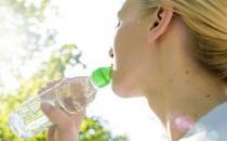 兩個(gè)小技巧幫女人遠(yuǎn)離便秘?zé)? /></a> </div>
                  <div   id=