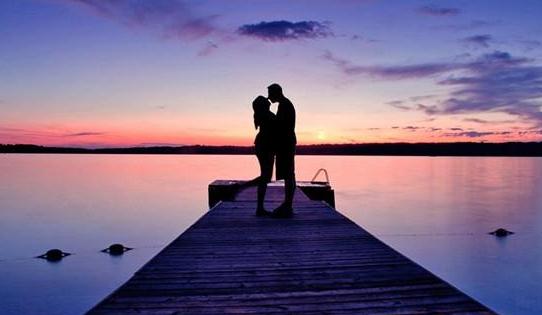 三八節送你女朋友什么更合適?