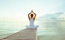 辦公室白領(lǐng)們防僵硬的健康伸展小動(dòng)作