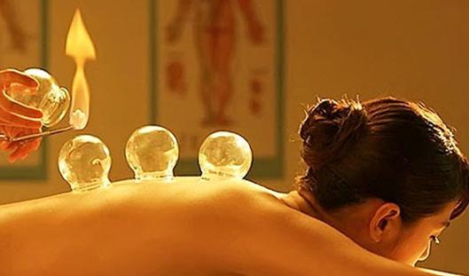 拔火罐的時候要小心皮膚感染