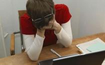 上班族午飯后犯困怎么辦 吃哪些食物能緩解？