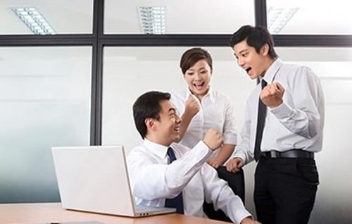 白領(lǐng)族當心神經(jīng)衰弱“偷襲”