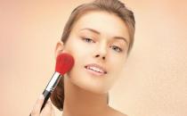 漲知識！揭秘油性肌膚上粉技巧