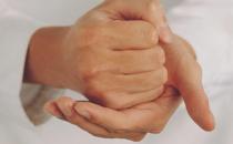 攥拳半分鐘 能知老人健康程度