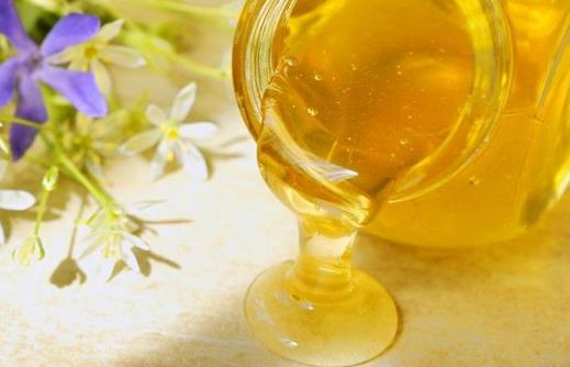 喝蜂蜜會(huì)胖嗎？服用蜂蜜有什么講究？