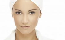 解密下巴痘痘重災區 對癥下藥顏值MAX