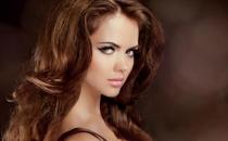 自己打理卷發的小技巧