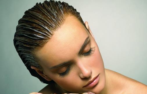 洗頭切忌使勁搓 易加速頭皮老化