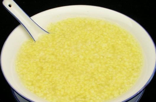 適合女人睡前養顏的三種食物