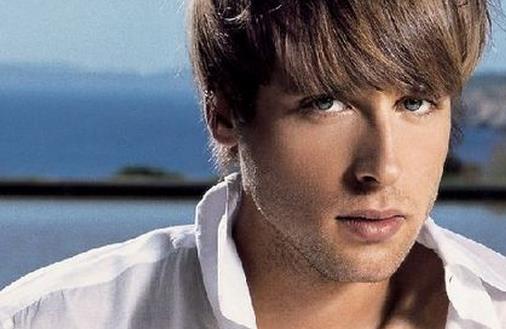 男人手部粗糙該如何護(hù)理