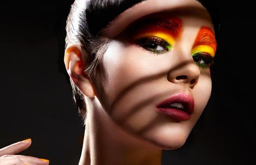 腮紅決定美妝風格 干練甜美一刷搞定