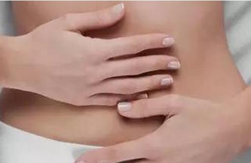 白領(lǐng)常揉腹 可通便減肥